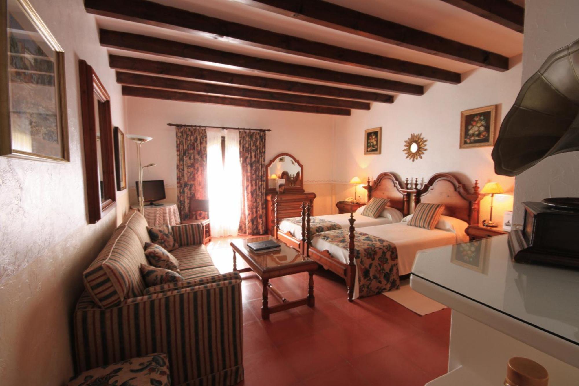 Petit Hotel Ses Rotges - Only Adults Cala Ratjada  Exterior photo