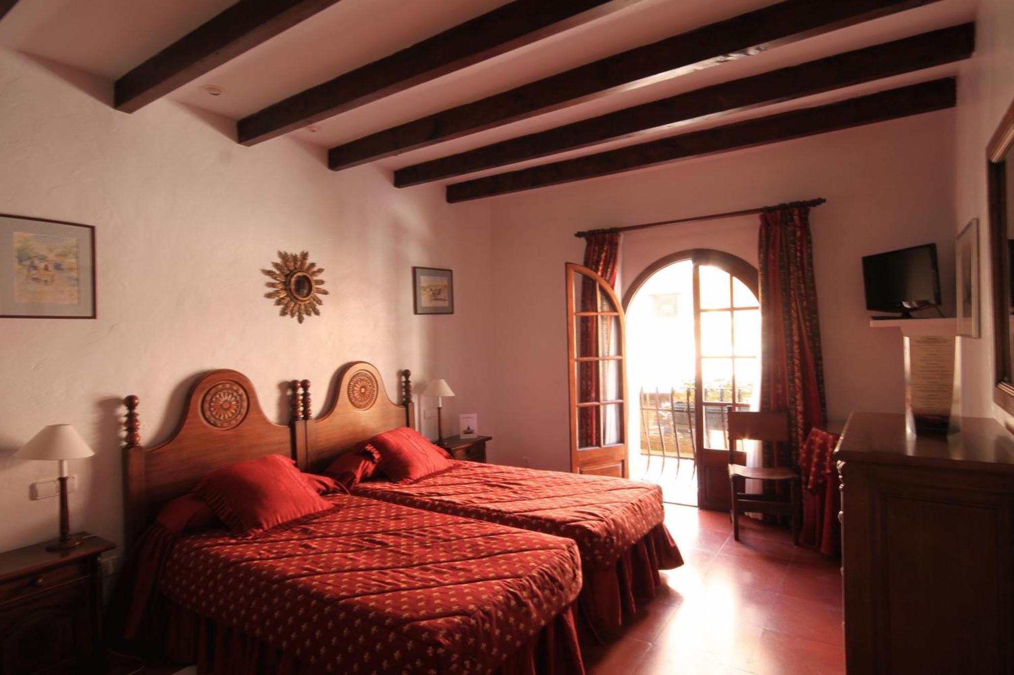 Petit Hotel Ses Rotges - Only Adults Cala Ratjada  Exterior photo